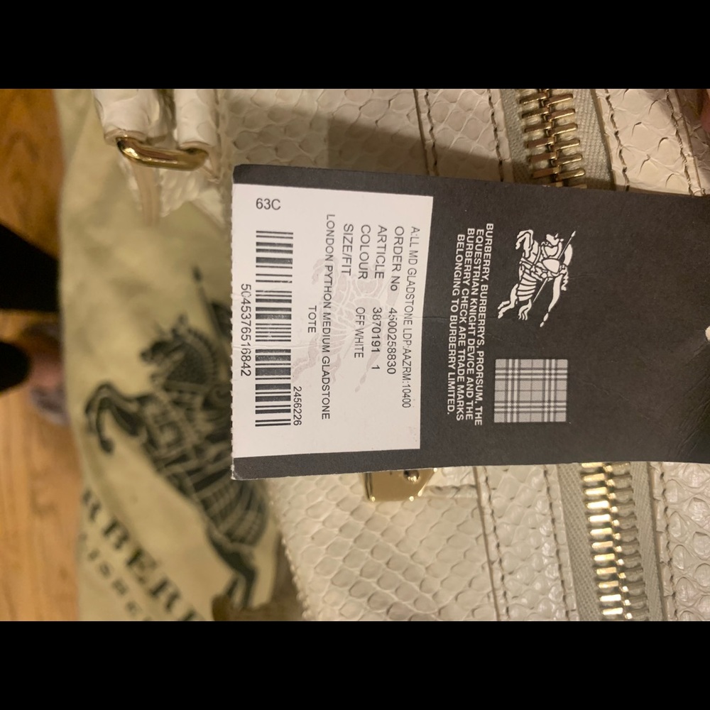 BURBERRY London Python Medium Gladstone Tote - image 5